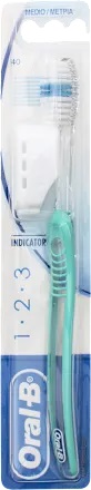ORALB INDICATOR SPAZZOLINO MANUALE TESTINA MEDIA DIMENSIONE 40 - Farmacia-flash.it