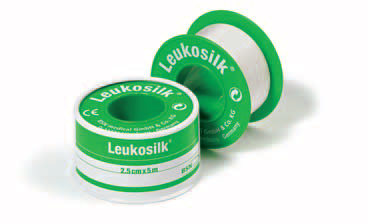 CEROTTO ADESIVO IPOALLERGENICO PER FISSAGGIO MEDICAZIONI LEUKOSILK SUPPORTO ACETATO DI CELLULOSA BIANCO ADESIVO POLIACRILICO SENZA RESINE E GOMME NATURALI 5X500CM MUTUABILE - Farmacia-flash.it