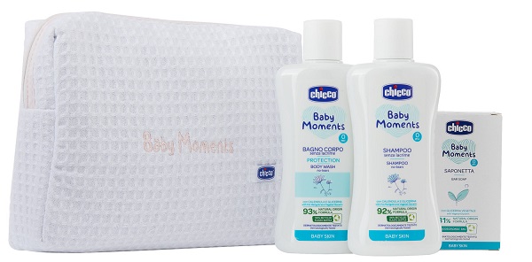 CHICCO BABY MOMENTS BEAUTY BAG W ZIP ROSA BAGNOSCHIUMA PELLI DELICATE 200 ML + SHAMPOO PELLI DELICATE 200 ML + SAPONE SOLIDO PELLI DELICATE 100 G - Farmacia-flash.it